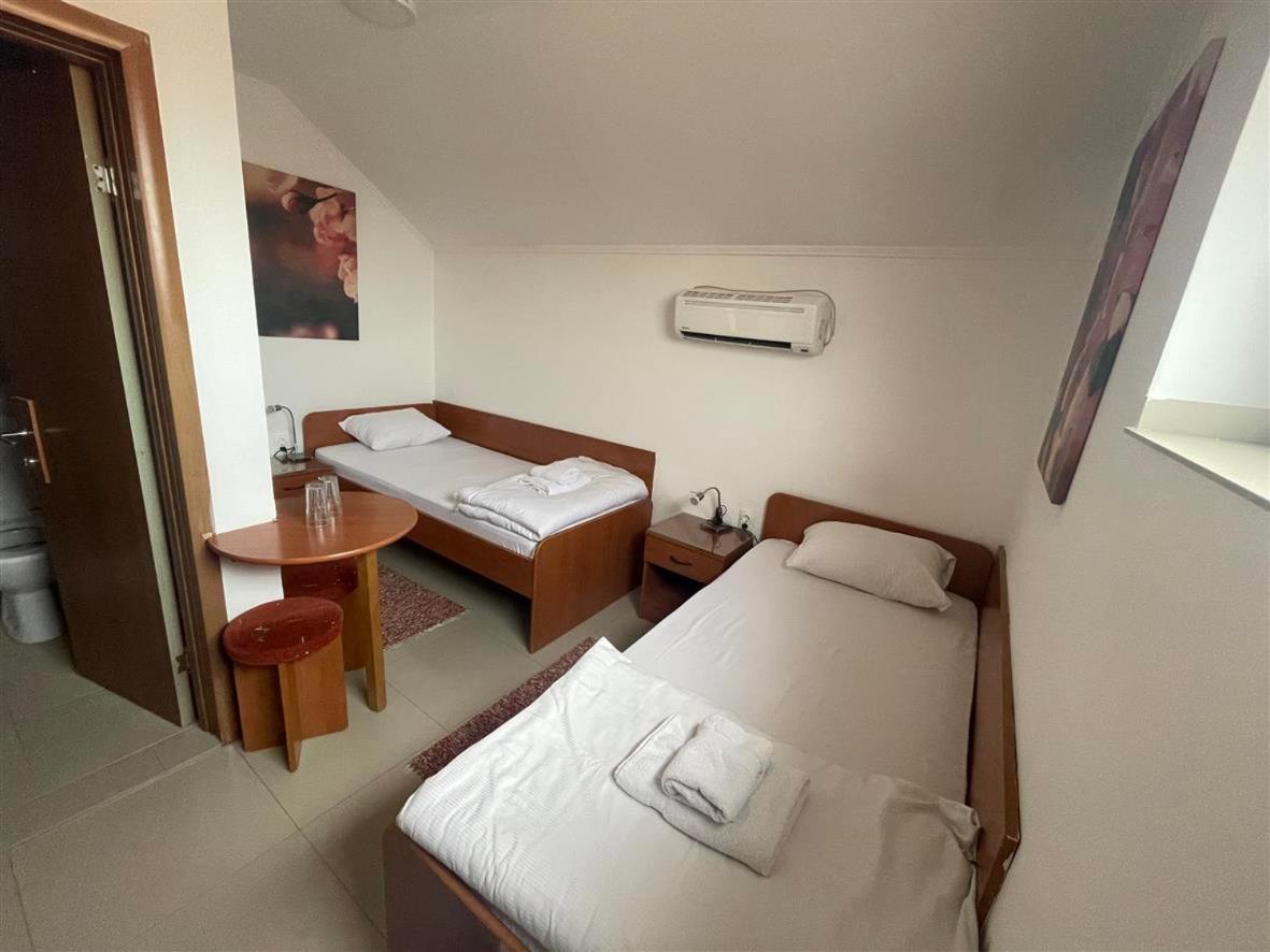 Rooms Gat Subotica Zewnętrze zdjęcie