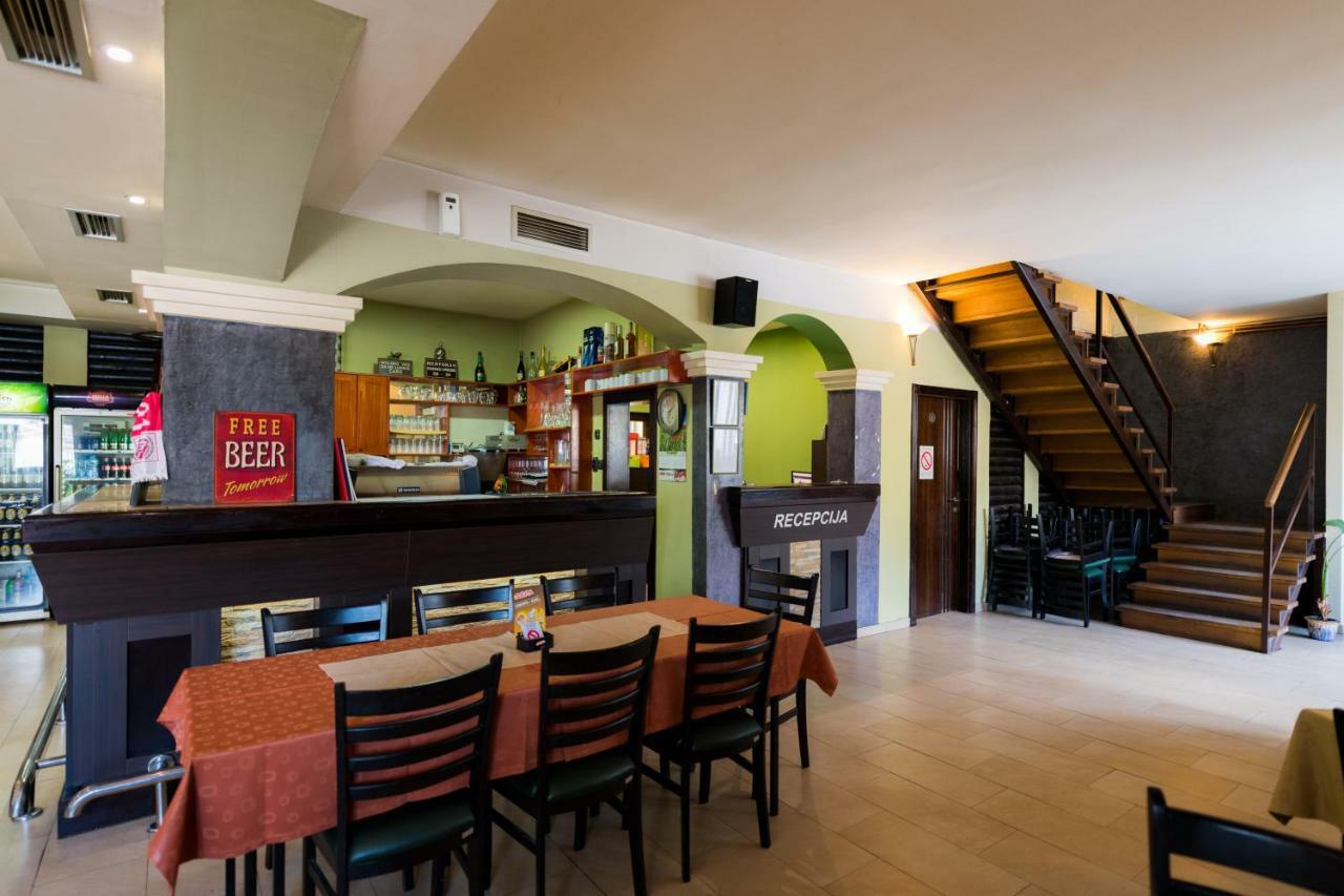Rooms Gat Subotica Zewnętrze zdjęcie